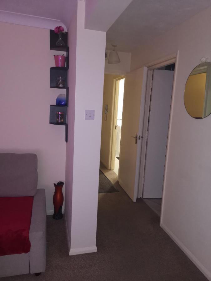 Spitaki Redhill (Surrey) Luaran gambar
